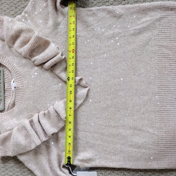 LC Lauren Conrad Women's Sweater. Sequin and Ruffles for a Cute Design. XXL - Picture 8 of 9